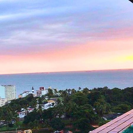 Lindo Apt Vista Mar Completo Com Piscina No Rooftop Do Edf, Proximo Ao Porto Da Barra Salvador da Bahia Exterior foto